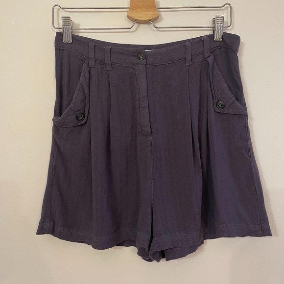 Kimchi Blue High Waisted Pleated Shorts - Picture 1 of 3